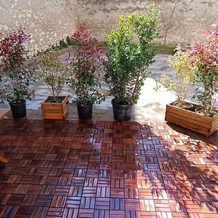 Superbe T2 Avec Grande Terrasse En Centre Ville A 5 Min A Pieds Des Arenes De Nimes Exterior foto